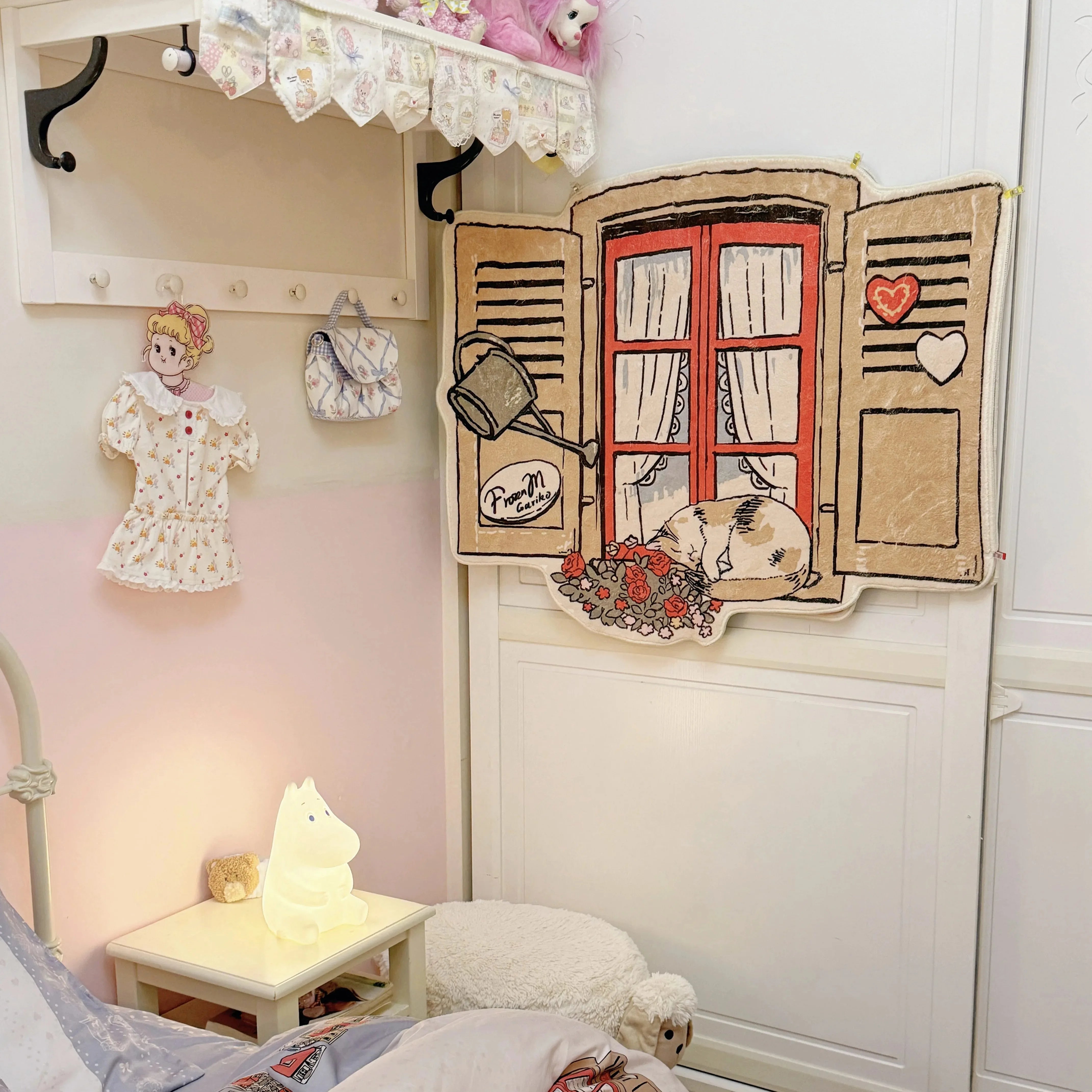 Exklusive Auswahl von Navak Carpet: Cloud-Hug-Bettvorleger – Static-Safe™-Flausch für kleine Zehen, OEKO-TEX®-zertifiziertes, verträumtes Dekor | Verspielte Bodenkunst fürs Kinderzimmer