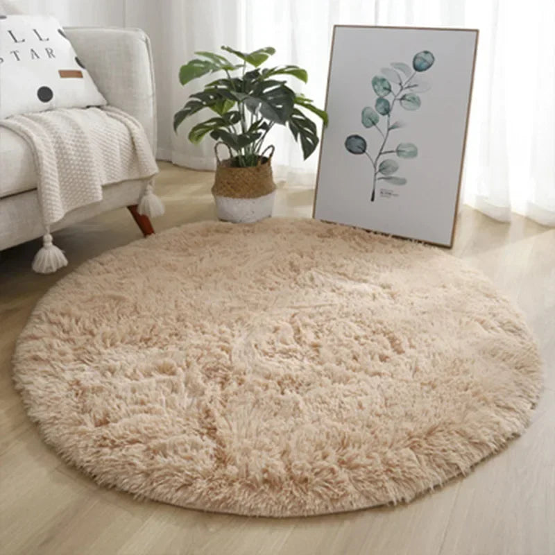 Exklusive Auswahl von Navak Carpet. Niedlicher, rutschfester, runder, weicher Shaggy-Teppich. Moderne, runde Teppiche für Kinderzimmer. Flauschige, Shaggy-Rundteppiche für Babyzimmer.